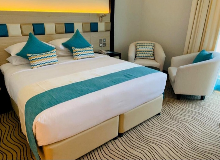 Read more about the article City Avenue Hotel (AED 328/day)